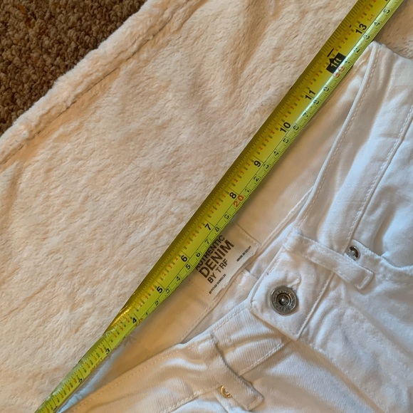 Bright white Trafaluc crop cotton jeans NEW condition thick and soft size 2 - Picture 4 of 11